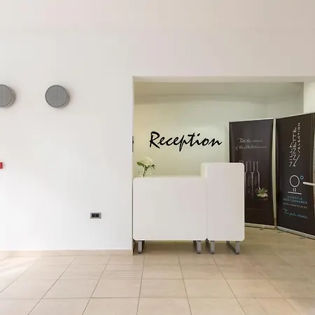 Hotel Annette 4*