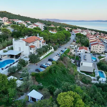 Annette Hotel 4*