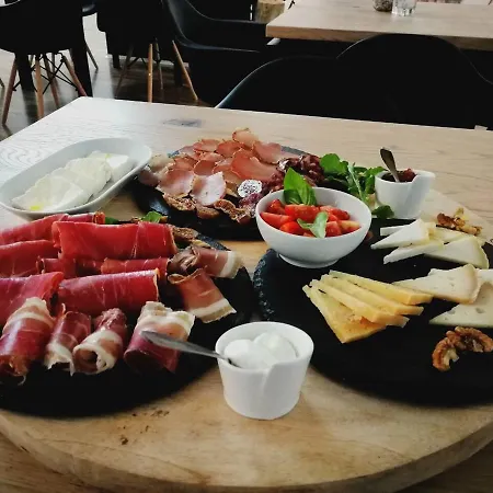Annette Hotel Rabac